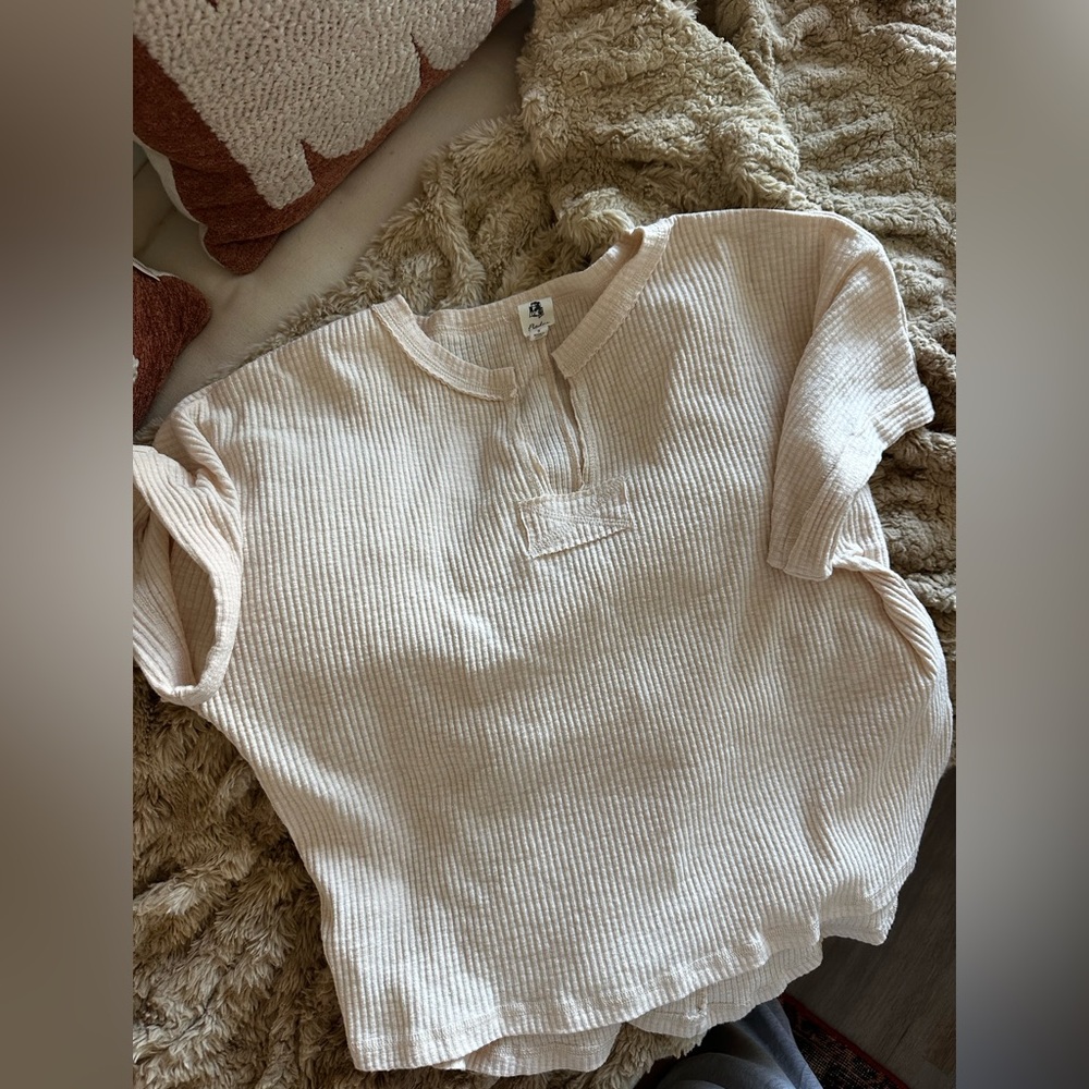 Beige Ribbed Knit Top - Picture 3 of 5